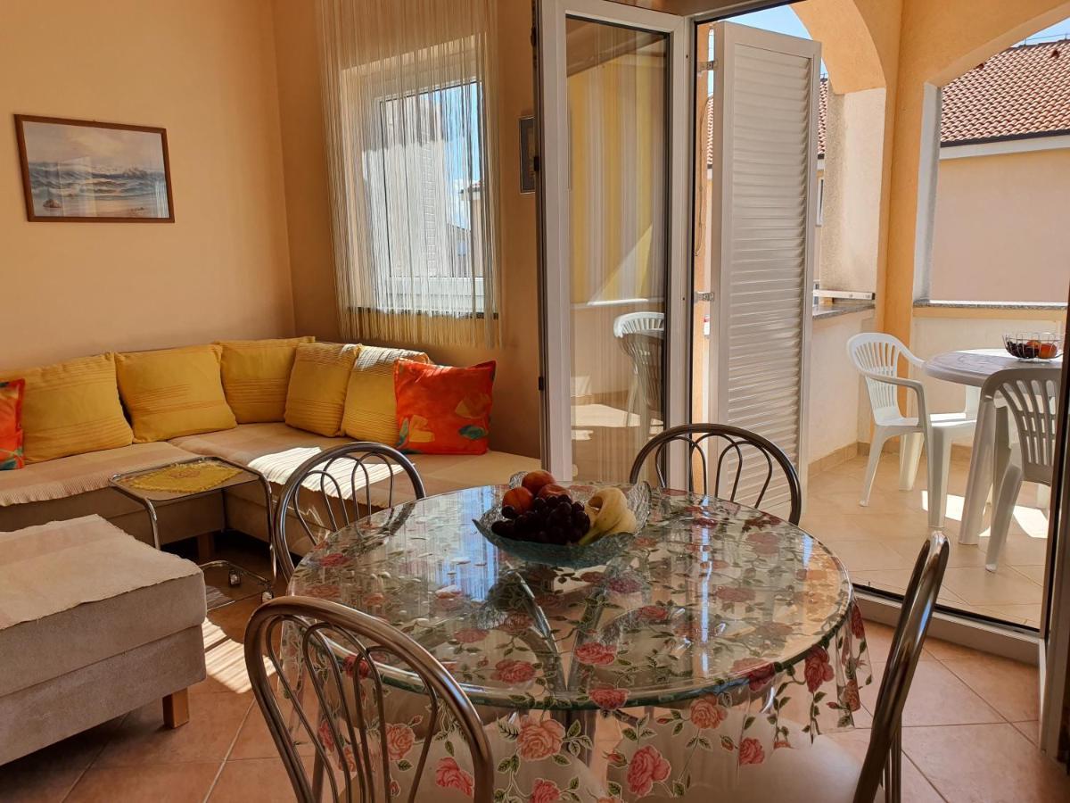 Apartments Coral Новаля Екстериор снимка